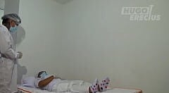 คลิปโป๊โควิด-19 หมอมาฉีดวัดซีนคนป่วยแล้วลักหลับจับเย็ดคาชุดผู้ป่วย
