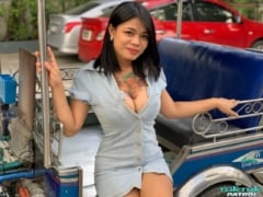 ดาวโป๊ไทยตุ๊กตุ๊กพาทัวร์กำลังแชร์กันสนั่นในโลกติ๊กต๊อก มีคลิปเต็มมาให้ดูนมสวยสักลายเซ็กส์จัดสุดๆ
