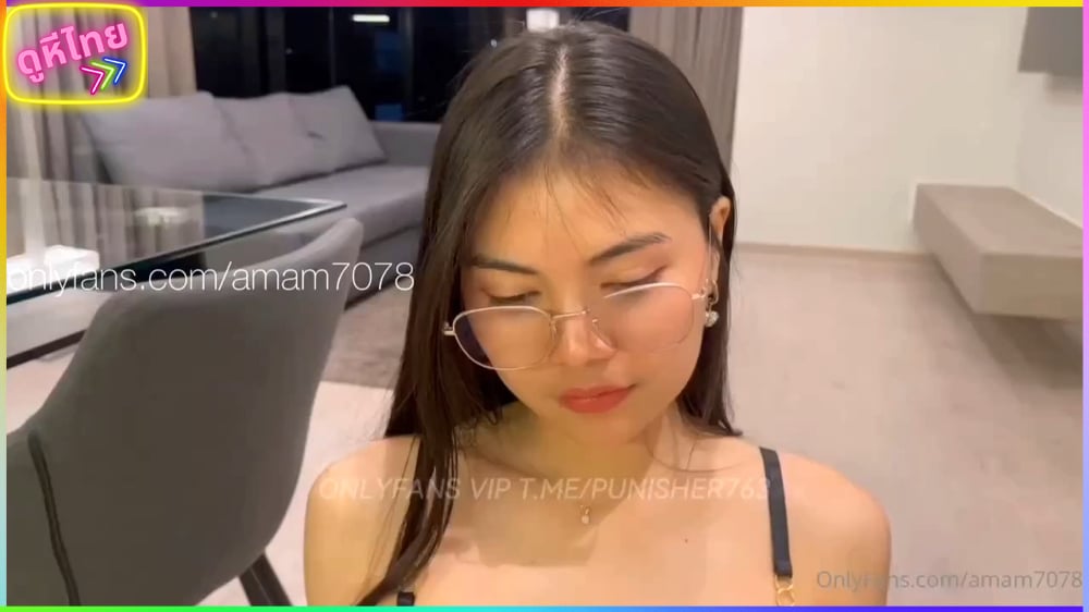 amam7078 คลิปโป๊น้องแอมคนสวย ใส่ชุดนอนไม่ได้นอนก้มไปโม๊คควยก่อนโดนจับกระแทกท่าหมาคาโต๊ะกินข้าว